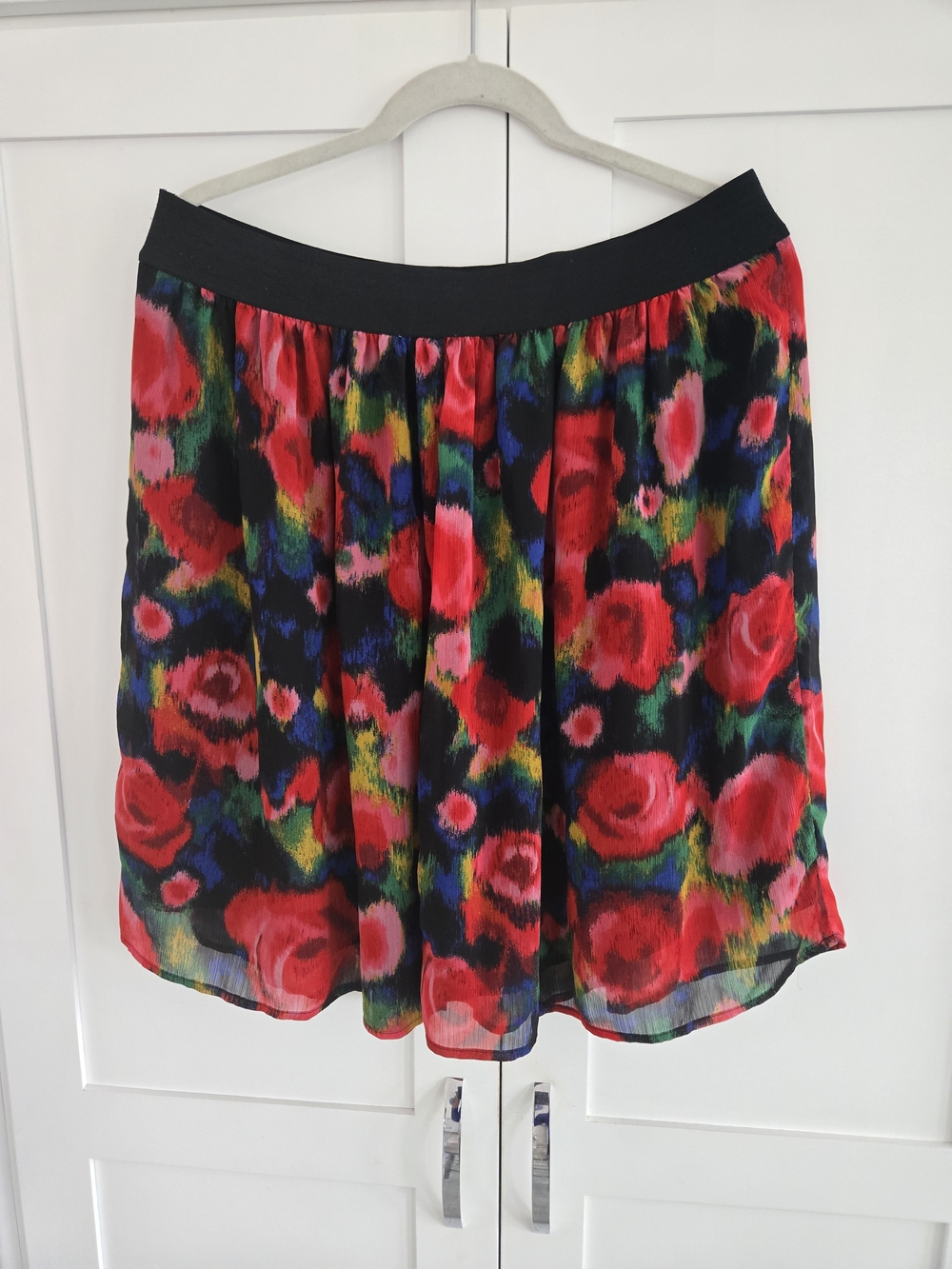 NY Collection Black Skirt with Vibrant Red Floral Print
